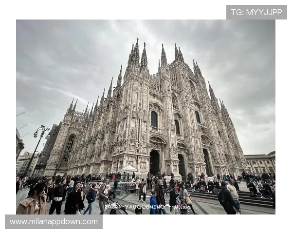 米兰大教堂的历史传说与著名人物故事分享